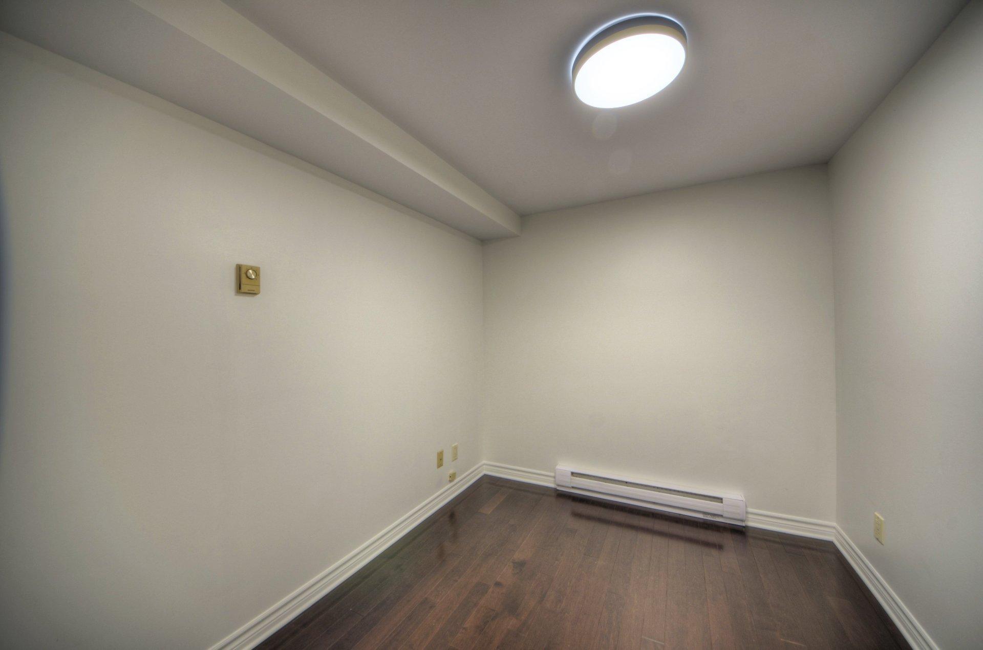 









3130


Ch. des Prairies

,
Brossard,




QC
J4Y2Y7


