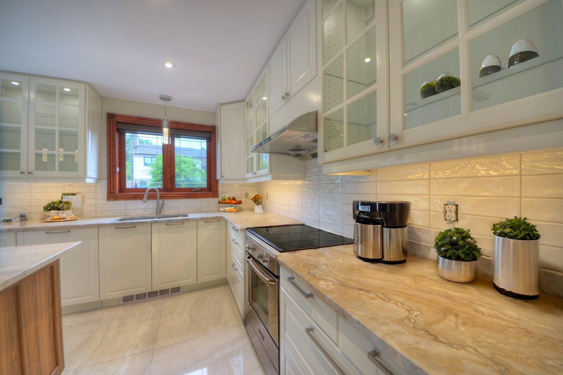 









3130


Ch. des Prairies

,
Brossard,




QC
J4Y2Y7

