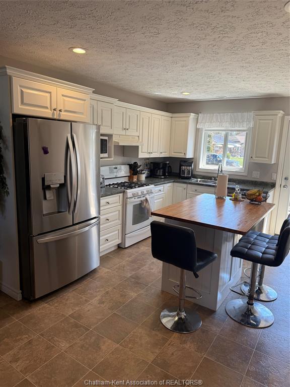 









55


Cartier

Place,
Chatham,




ON
N7L 5R1

