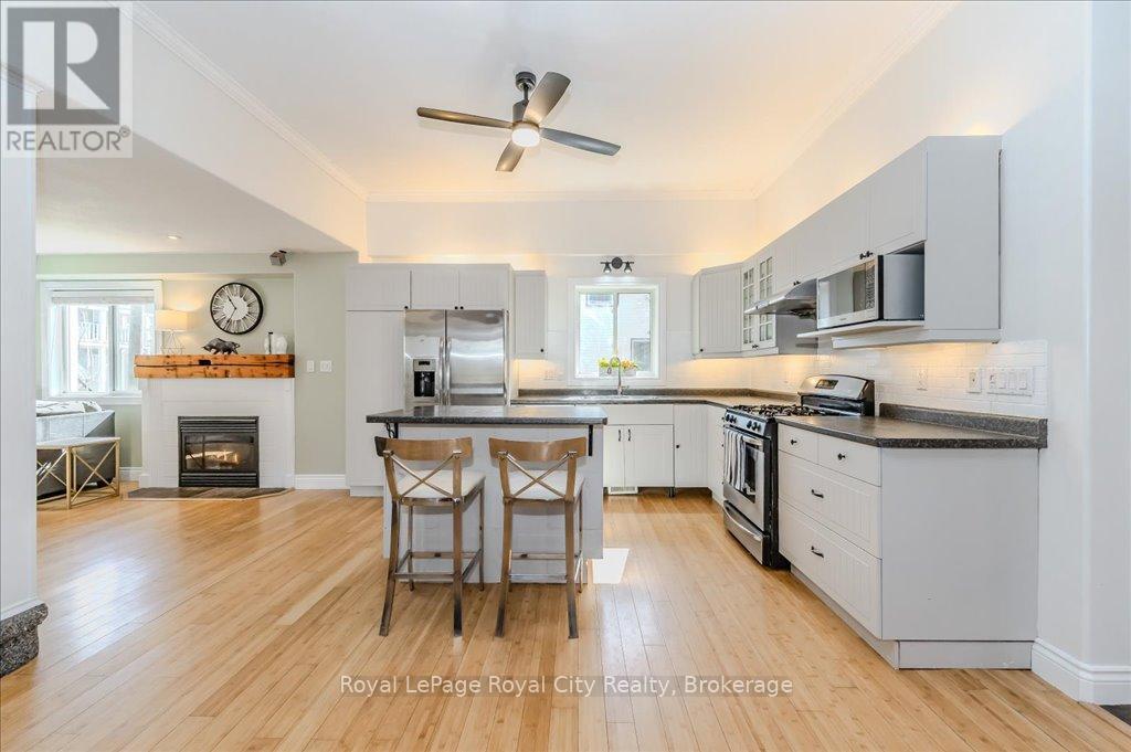 












1257 OLD 8 HIGHWAY

,
Hamilton,




Ontario
L0R1Z0

