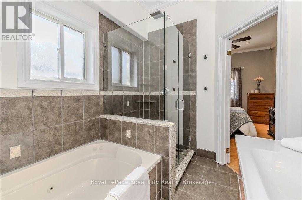 












1257 OLD 8 HIGHWAY

,
Hamilton,




Ontario
L0R1Z0

