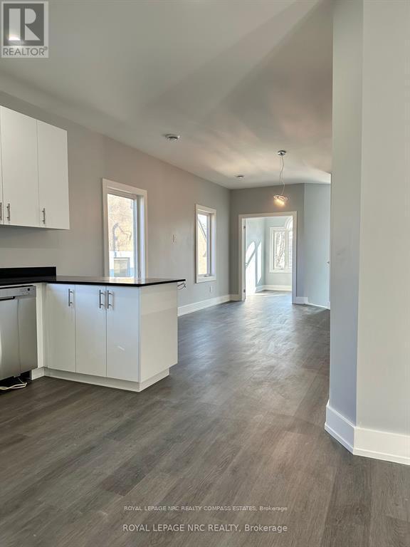 












58 GRIFFITH STREET

,
Welland (Welland Downtown),




Ontario
L3B4G6

