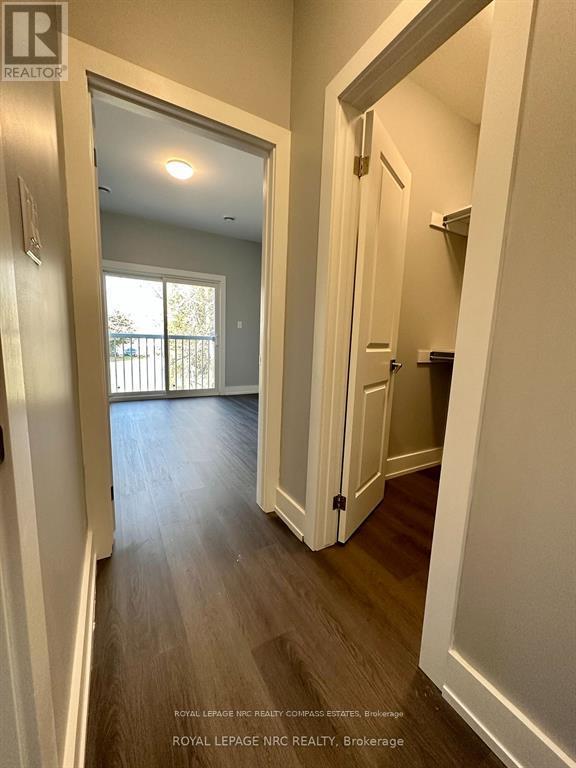 












58 GRIFFITH STREET

,
Welland (Welland Downtown),




Ontario
L3B4G6

