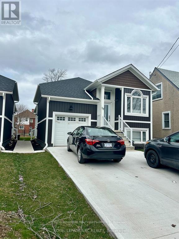 












58 GRIFFITH STREET

,
Welland (Welland Downtown),




Ontario
L3B4G6

