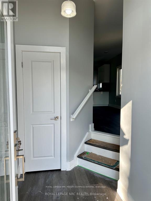 












58 GRIFFITH STREET

,
Welland (Welland Downtown),




Ontario
L3B4G6

