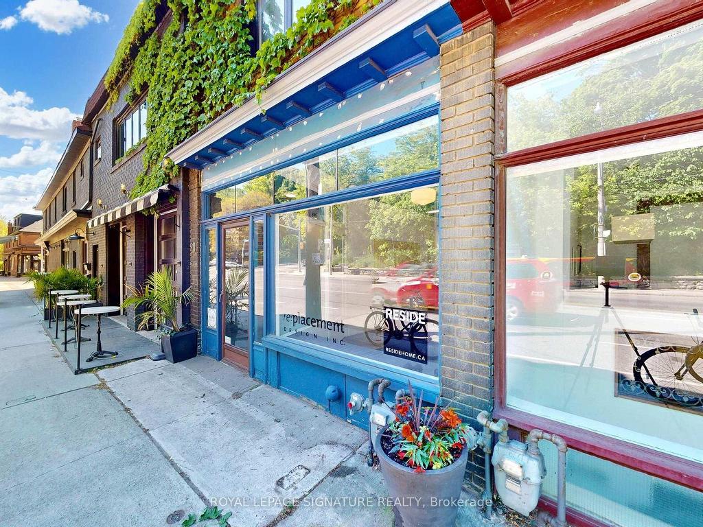









911


Davenport

Road,
Toronto,




ON
M6G 2B7

