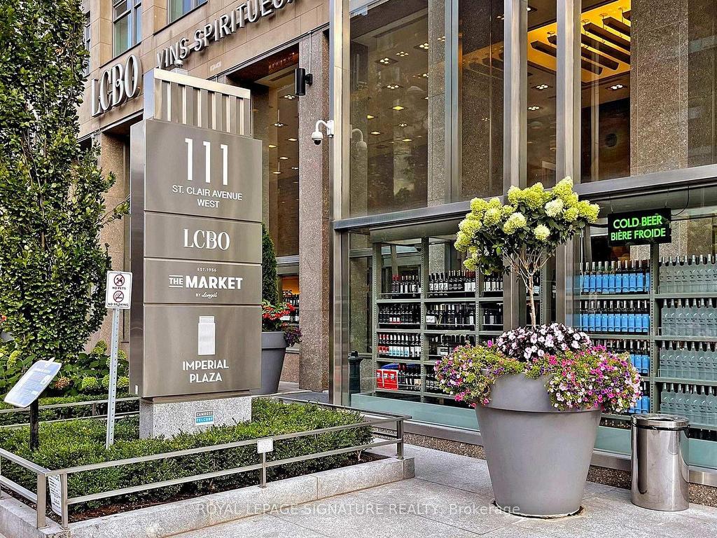 









111


St Clair

Avenue West, 925,
Toronto,




ON
M4V 1N5

