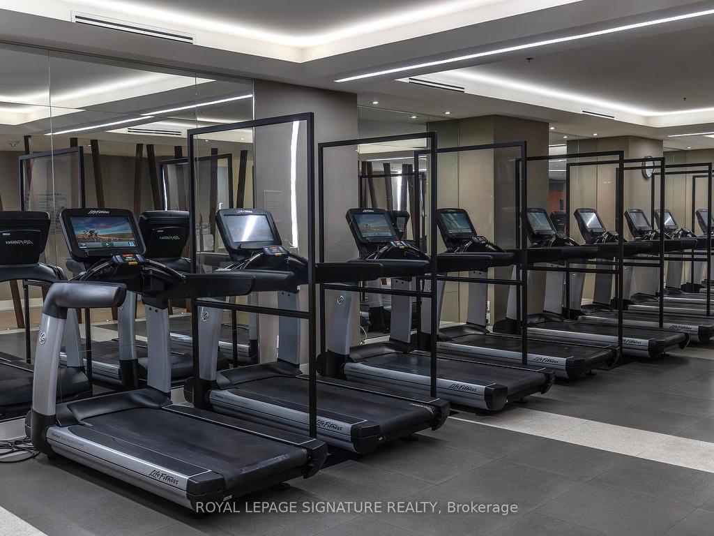 









111


St Clair

Avenue West, 925,
Toronto,




ON
M4V 1N5


