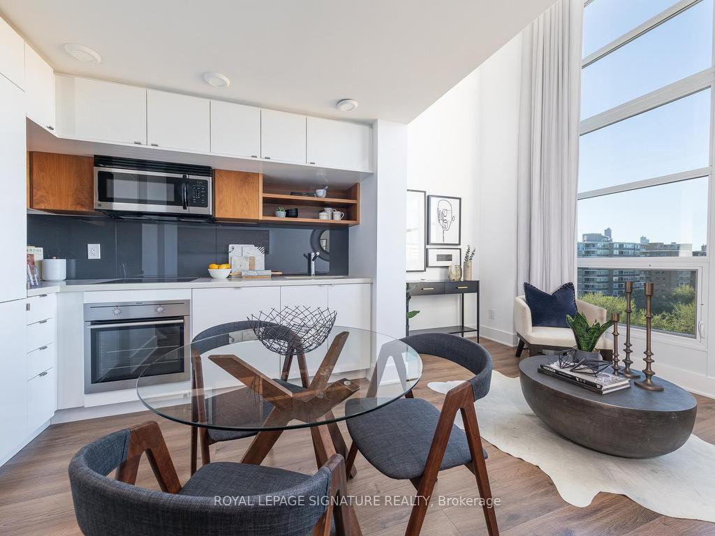 









111


St Clair

Avenue West, 925,
Toronto,




ON
M4V 1N5

