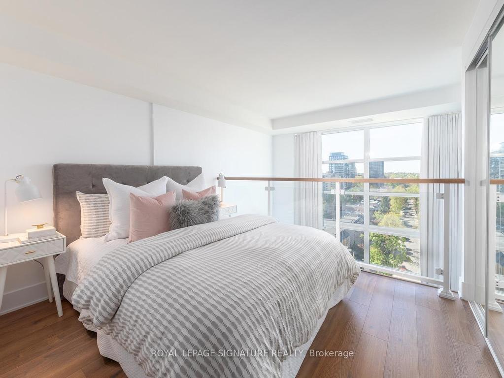 









111


St Clair

Avenue West, 925,
Toronto,




ON
M4V 1N5

