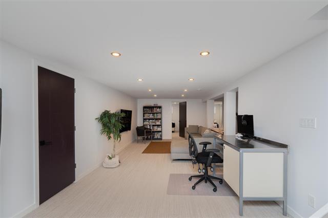 









2209


MCGREGOR FARM

RD,
East St Paul,




MB
R2E 1E9

