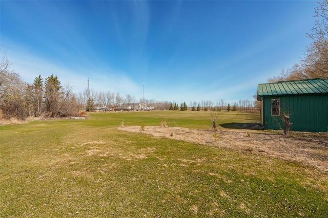









2209


MCGREGOR FARM

RD,
East St Paul,




MB
R2E 1E9

