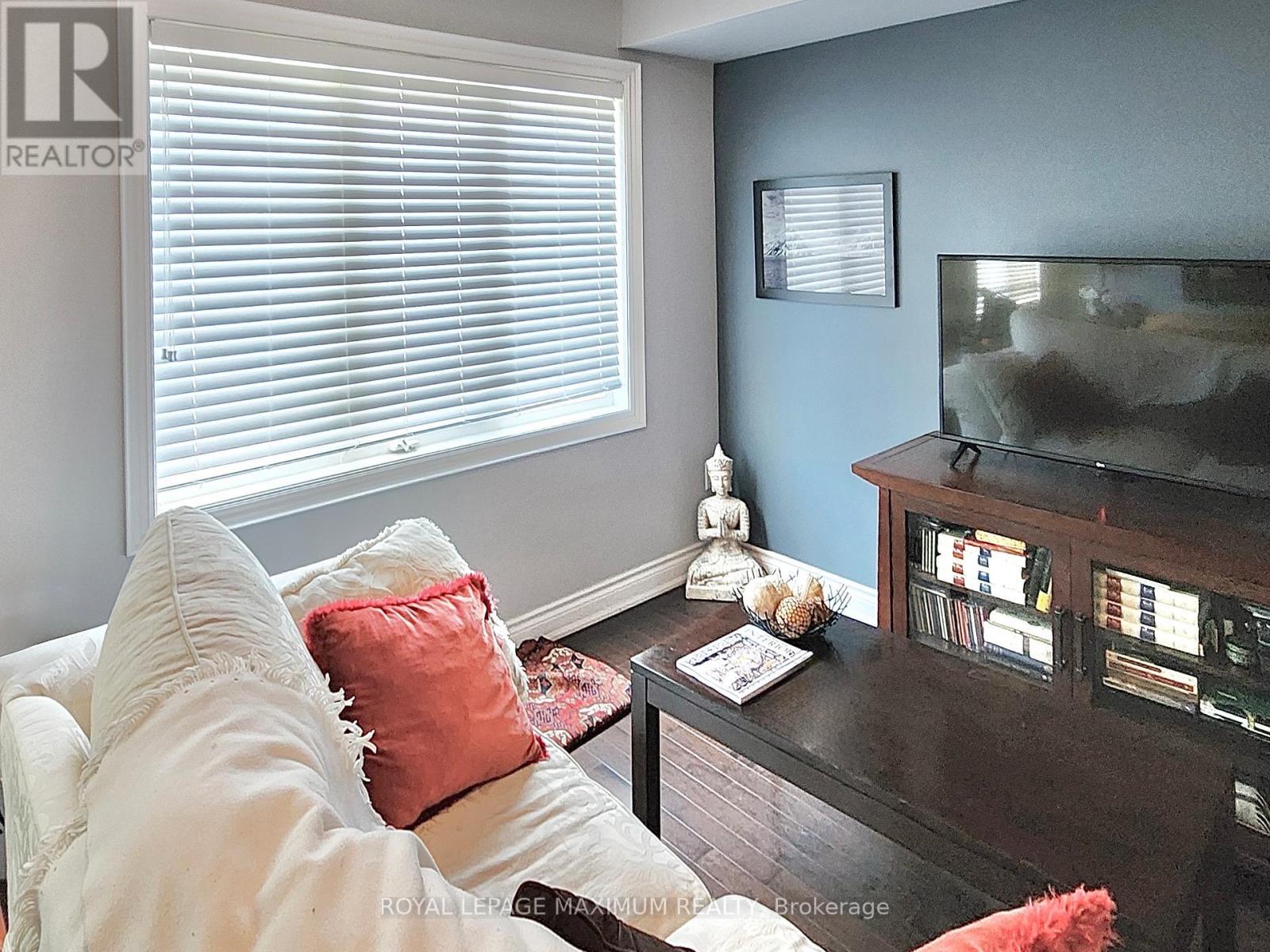 












9 FLOOK LANE

,
Toronto,




Ontario
M2R1C4

