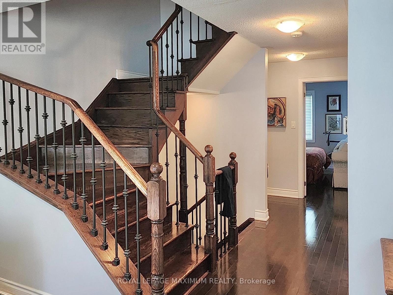 












9 FLOOK LANE

,
Toronto,




Ontario
M2R1C4

