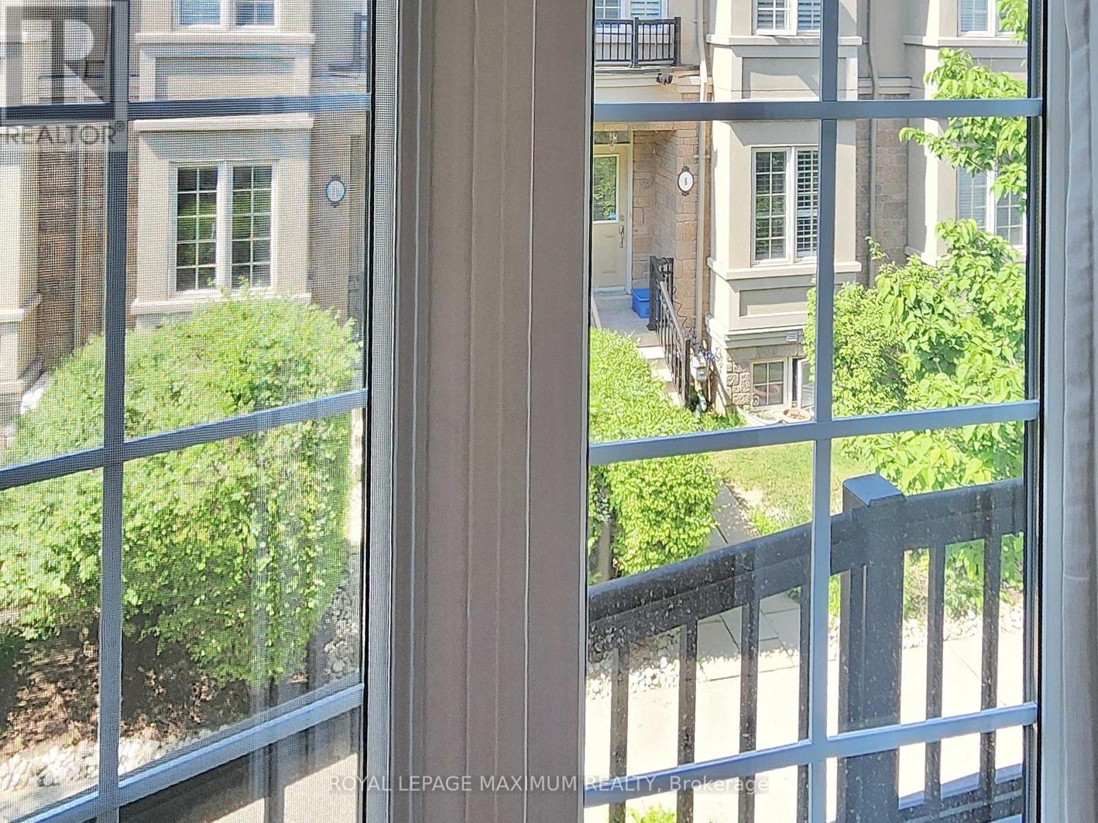 












9 FLOOK LANE

,
Toronto,




Ontario
M2R1C4

