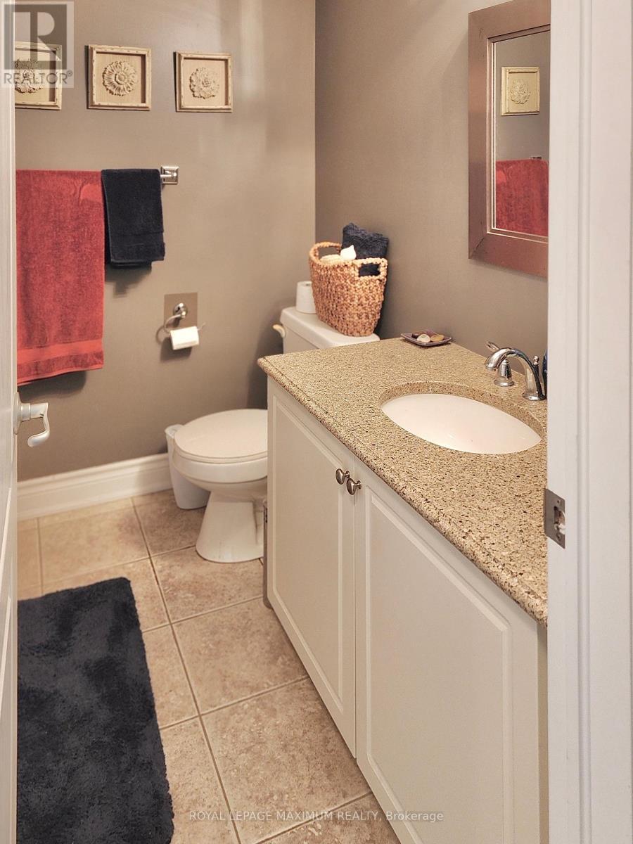 












9 FLOOK LANE

,
Toronto,




Ontario
M2R1C4

