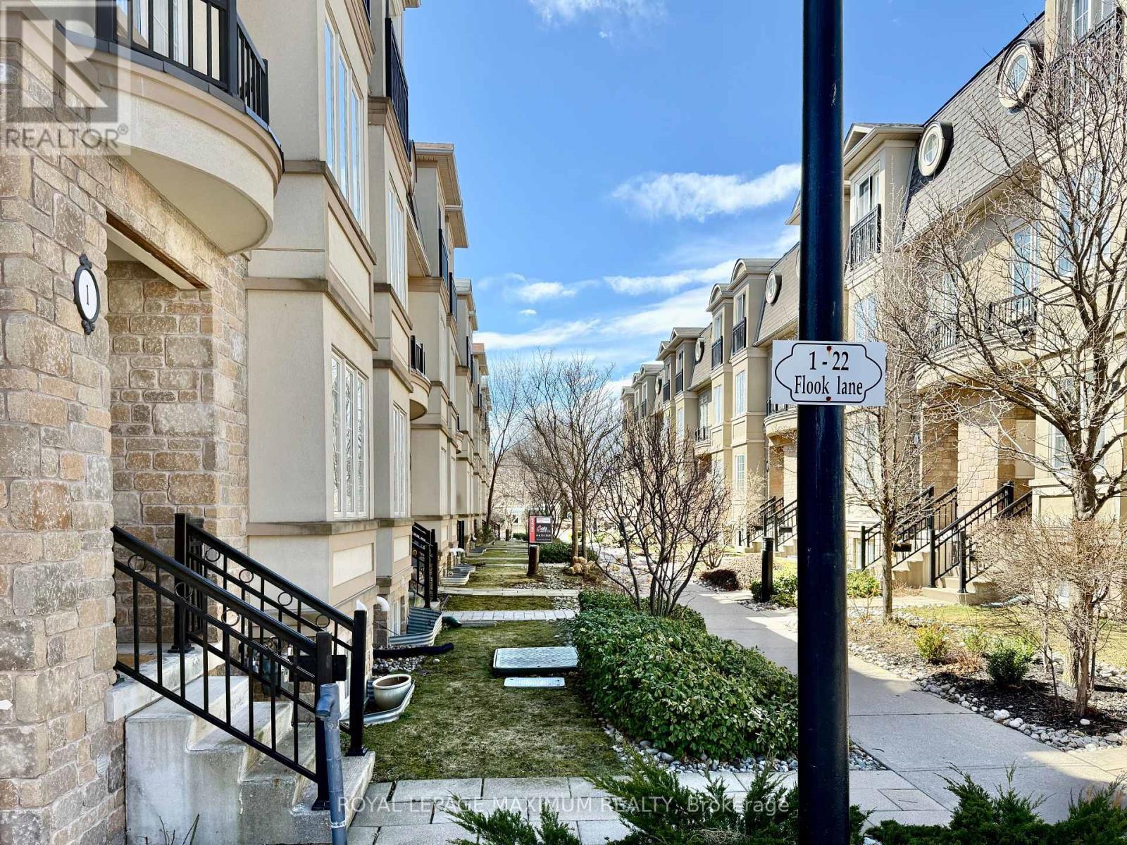 












9 FLOOK LANE

,
Toronto,




Ontario
M2R1C4

