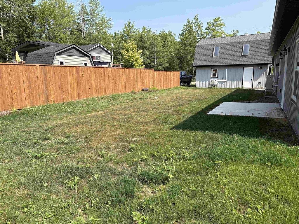 












9 Sleepy Hollow Lane

,
Enfield,




NS
B2T 1H8

