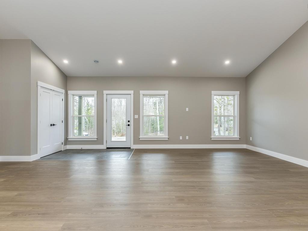 












9 Sleepy Hollow Lane

,
Enfield,




NS
B2T 1H8


