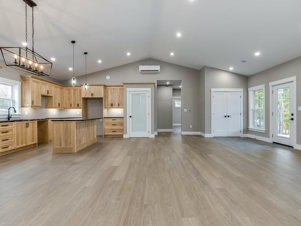 












9 Sleepy Hollow Lane

,
Enfield,




NS
B2T 1H8

