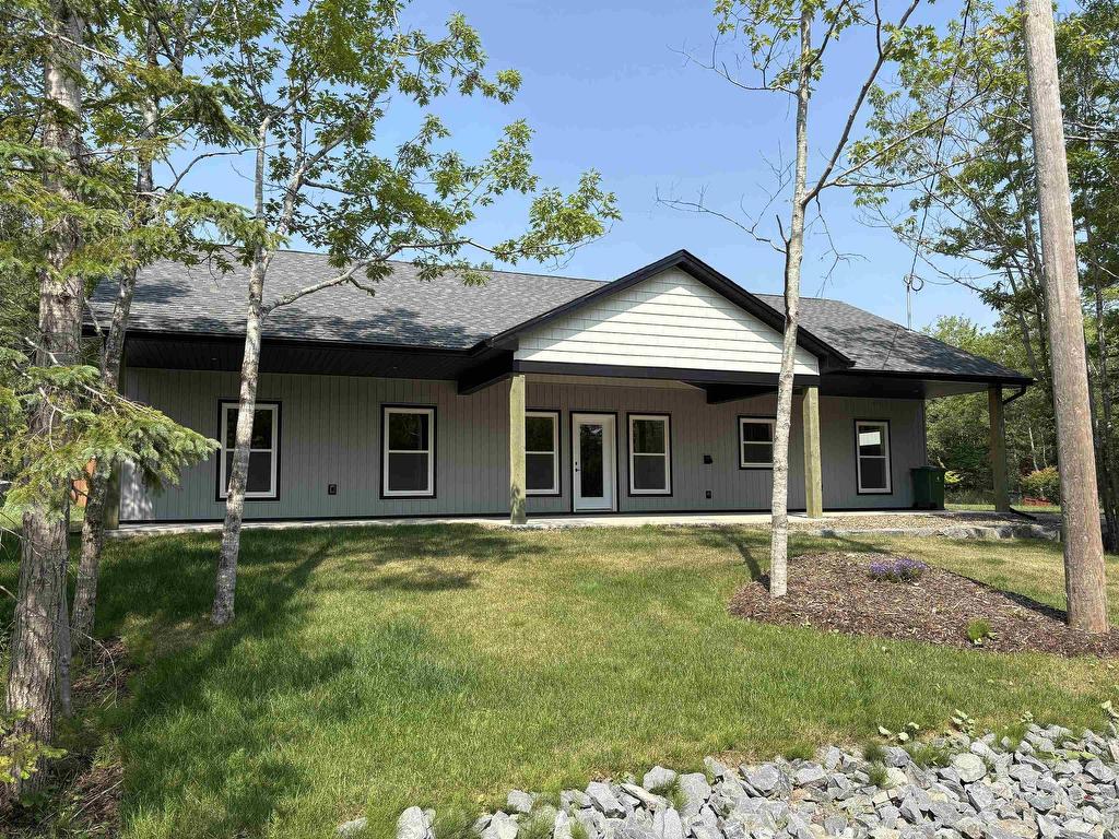 












9 Sleepy Hollow Lane

,
Enfield,




NS
B2T 1H8

