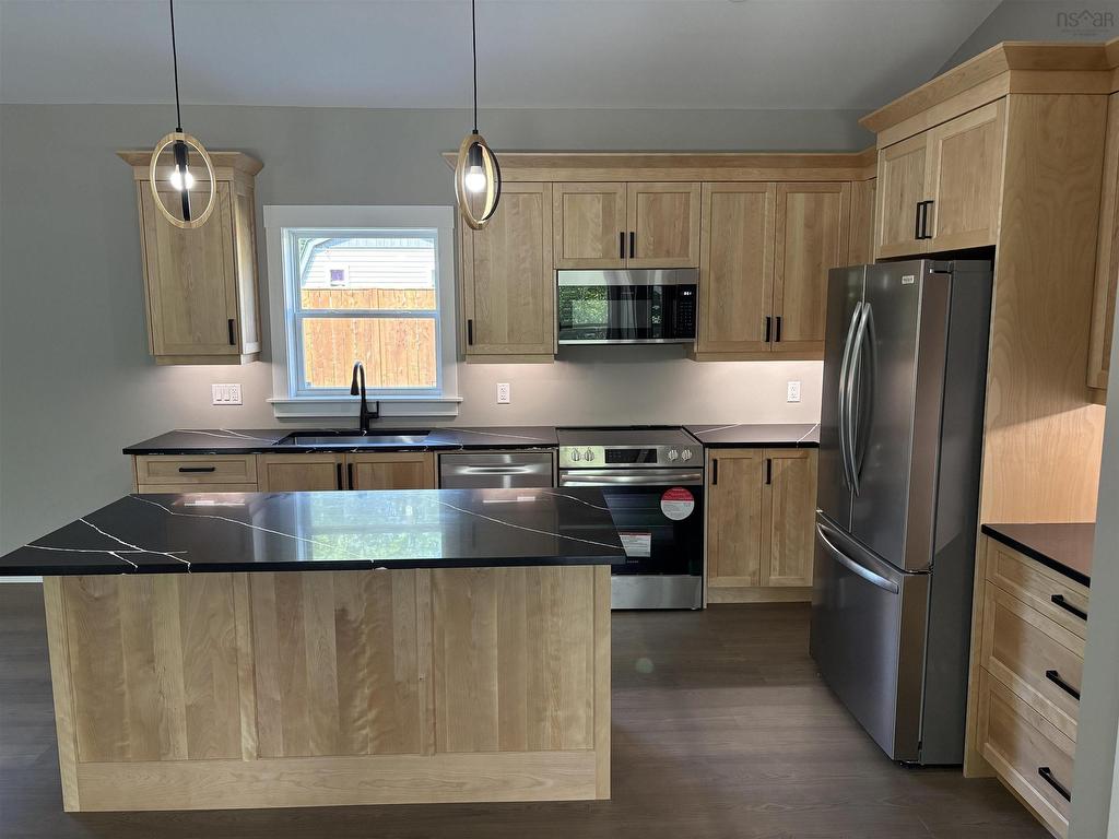 












9 Sleepy Hollow Lane

,
Enfield,




NS
B2T 1H8


