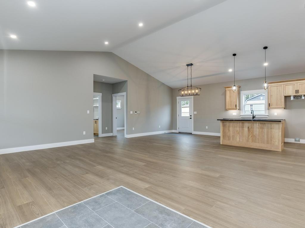 












9 Sleepy Hollow Lane

,
Enfield,




NS
B2T 1H8

