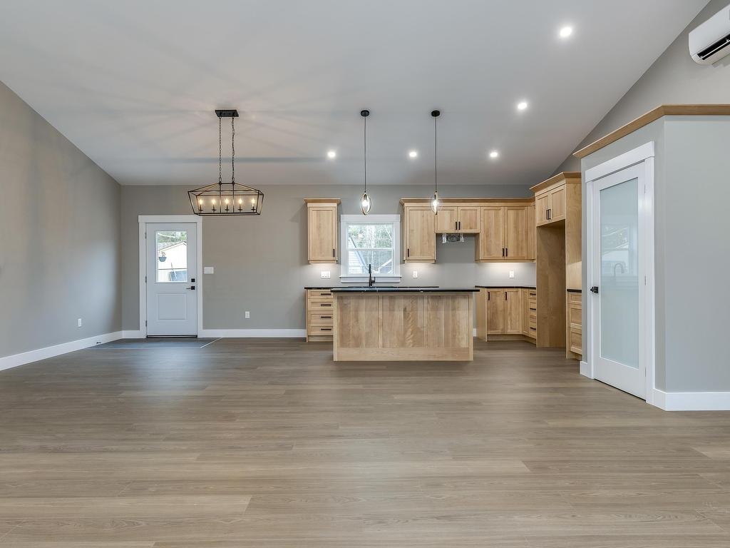 












9 Sleepy Hollow Lane

,
Enfield,




NS
B2T 1H8


