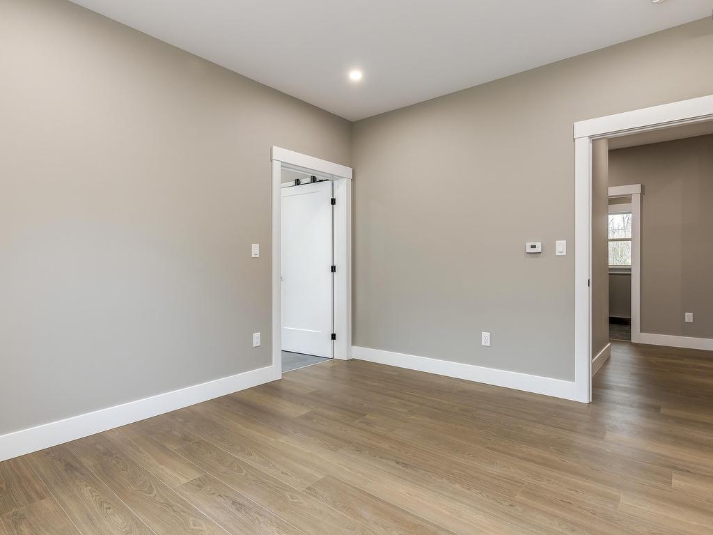 












9 Sleepy Hollow Lane

,
Enfield,




NS
B2T 1H8

