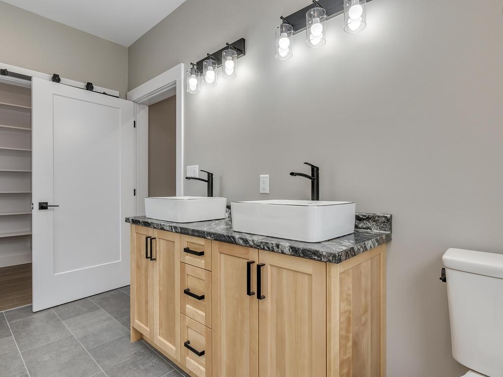 












9 Sleepy Hollow Lane

,
Enfield,




NS
B2T 1H8

