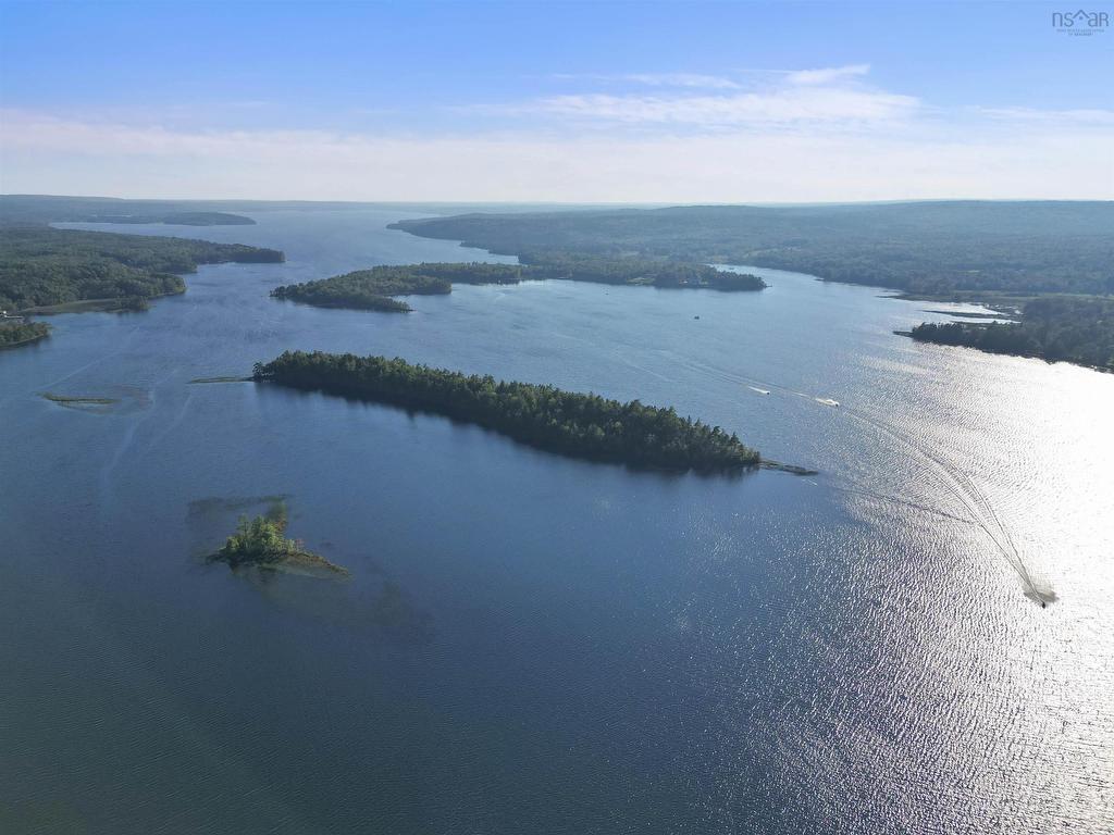 












9 Sleepy Hollow Lane

,
Enfield,




NS
B2T 1H8

