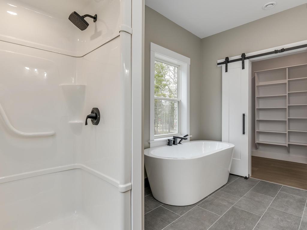 












9 Sleepy Hollow Lane

,
Enfield,




NS
B2T 1H8

