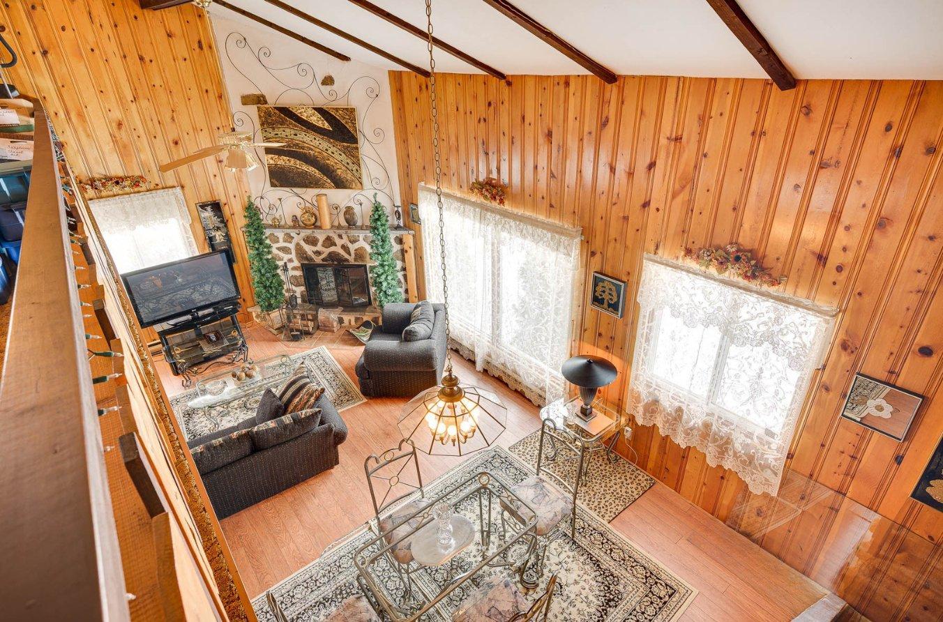 









330


Rue de l'Edelweiss

,
Sainte-Agathe-des-Monts,




QC
J8C0J9

