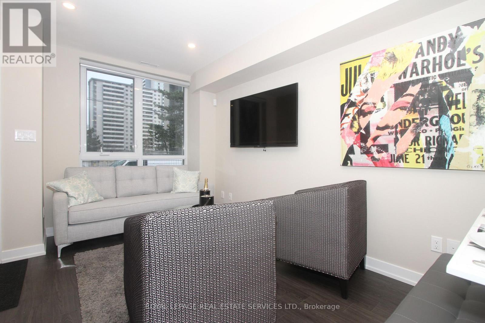 












280 BLEECKER STREET

,
Toronto,




Ontario
M4X1M2

