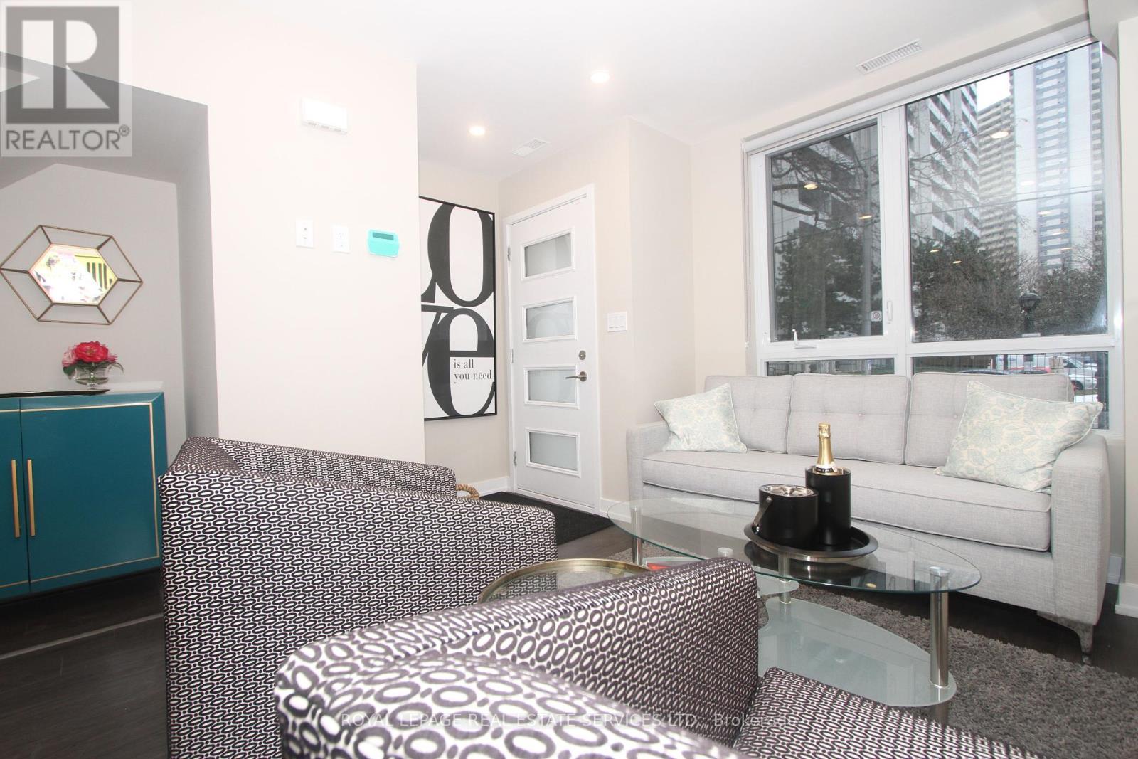 












280 BLEECKER STREET

,
Toronto,




Ontario
M4X1M2

