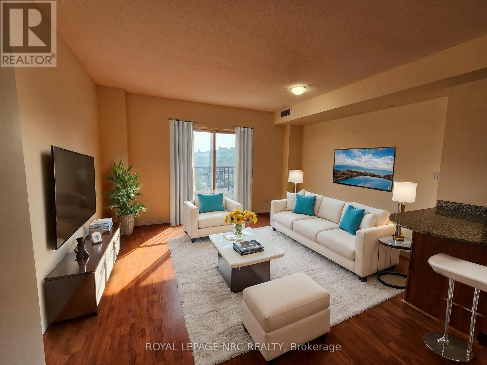 












812 - 135 JAMES STREET S

,
Hamilton (Corktown),




Ontario
L8P2Z6

