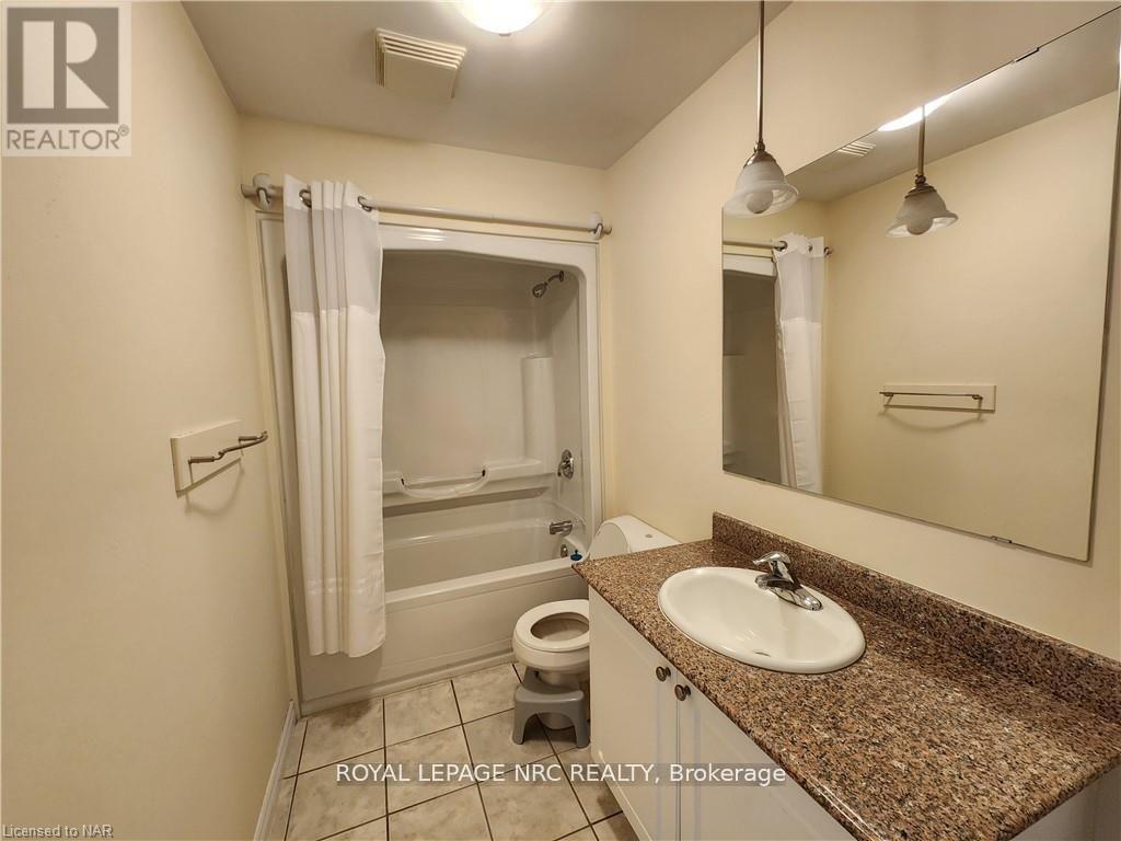 












812 - 135 JAMES STREET S

,
Hamilton (Corktown),




Ontario
L8P2Z6

