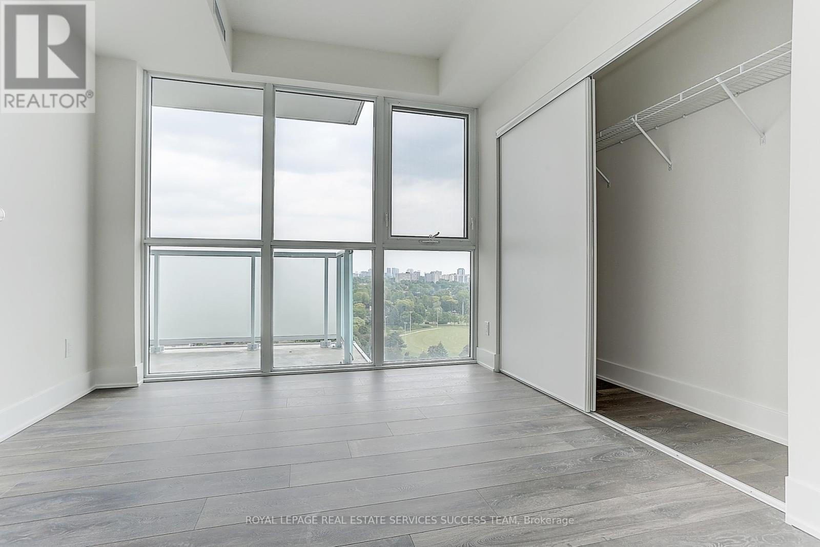 












1707 - 188 FAIRVIEW MALL DRIVE

,
Toronto,




Ontario
M2J0H7

