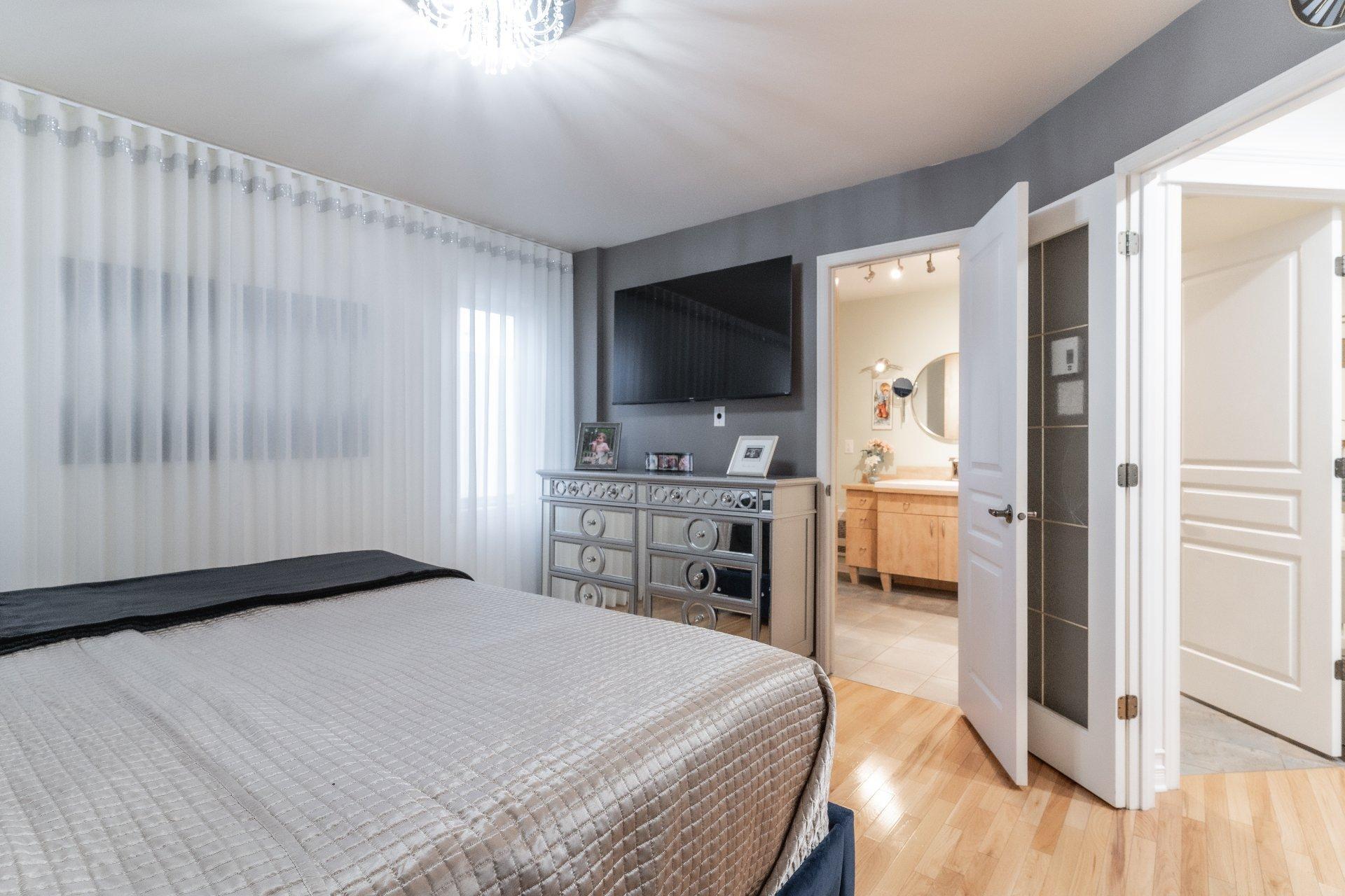 









1362


Rue Vivaldi

,
Repentigny (Repentigny),




QC
J5Y4E6


