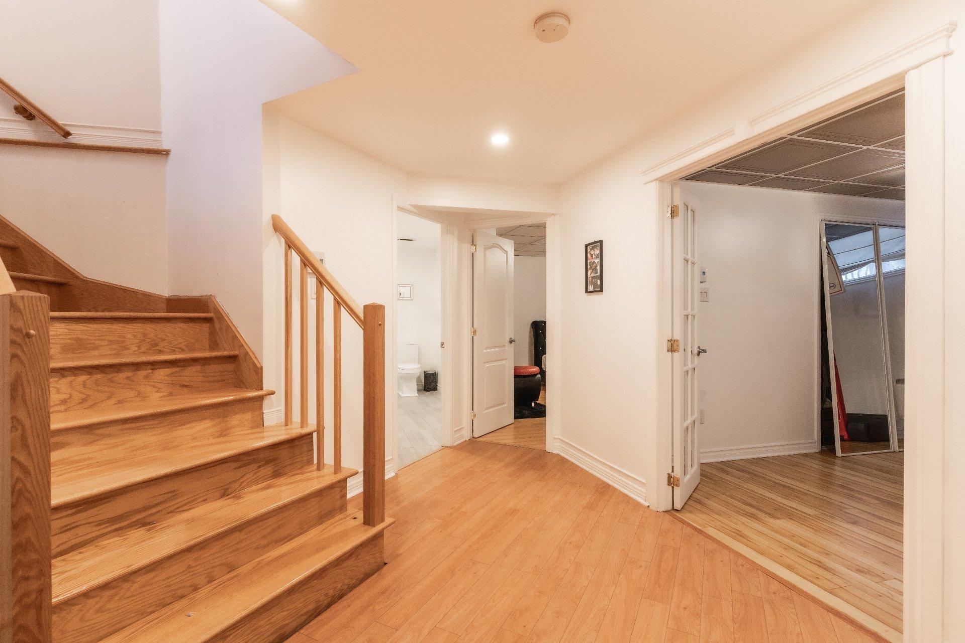 









1362


Rue Vivaldi

,
Repentigny (Repentigny),




QC
J5Y4E6

