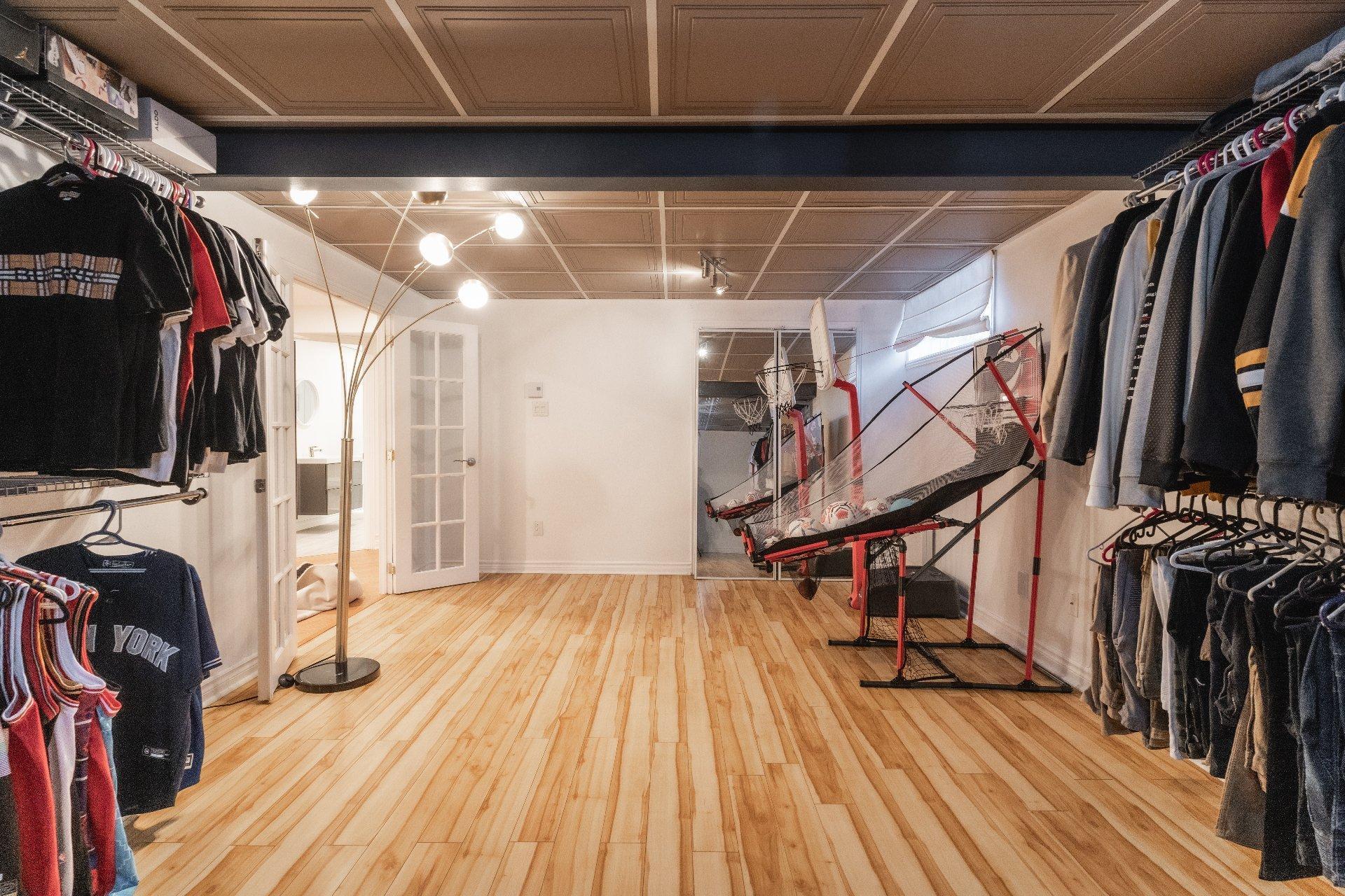 









1362


Rue Vivaldi

,
Repentigny (Repentigny),




QC
J5Y4E6

