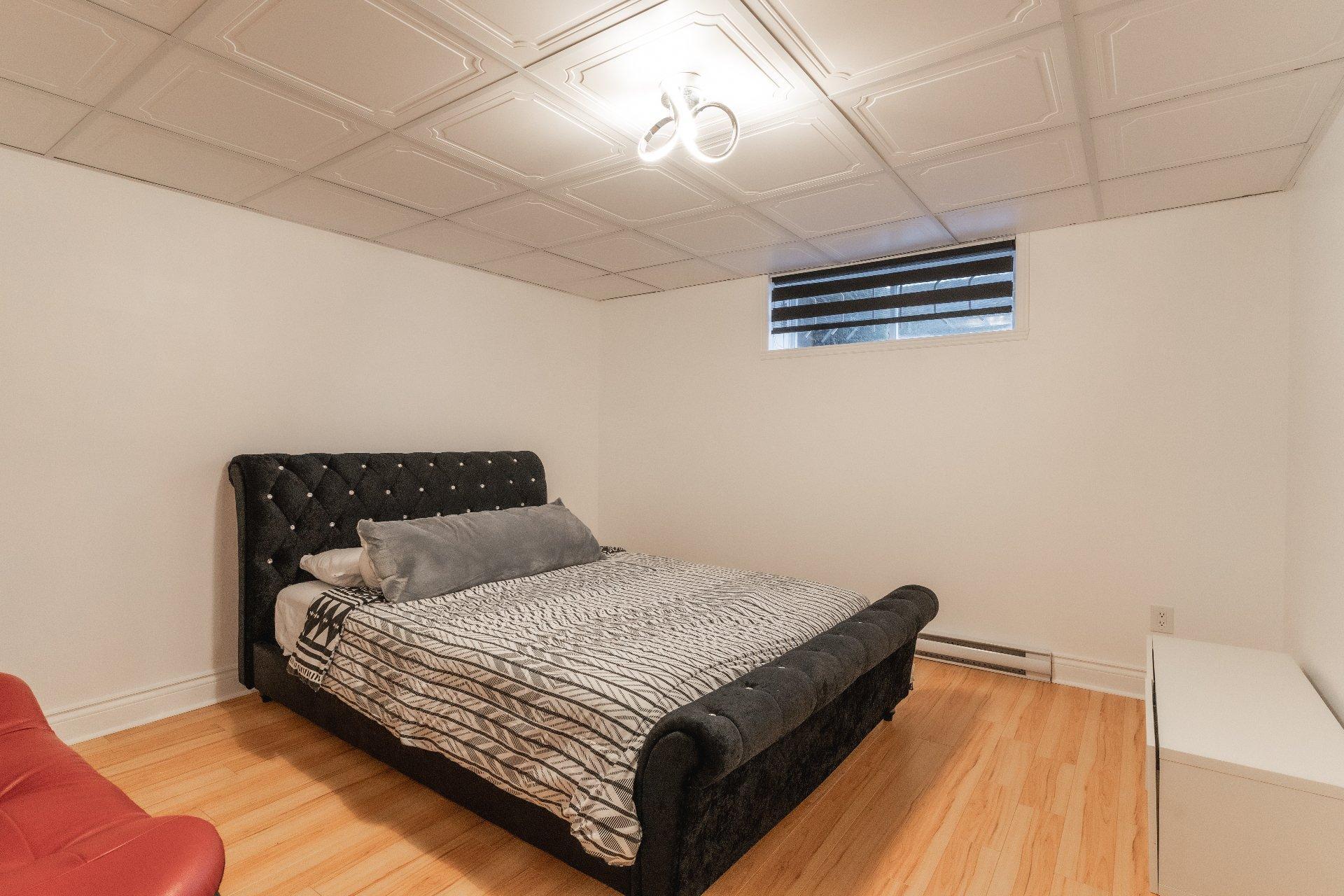 









1362


Rue Vivaldi

,
Repentigny (Repentigny),




QC
J5Y4E6

