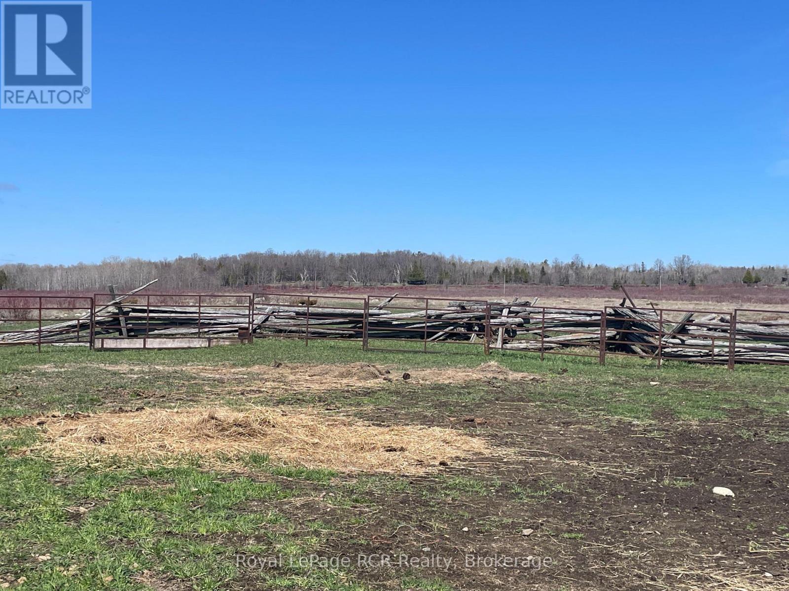 












250 SCOTCH LINE ROAD

,
Assiginack,







Ontario
P0P1W0

