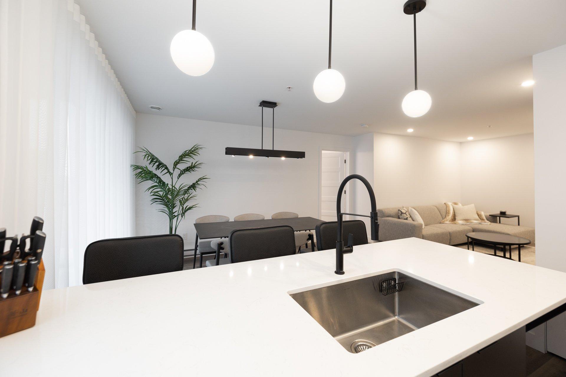 









60


Rue Toe-Blake

, 303,
Vaudreuil-Dorion,




QC
J7V3R6

