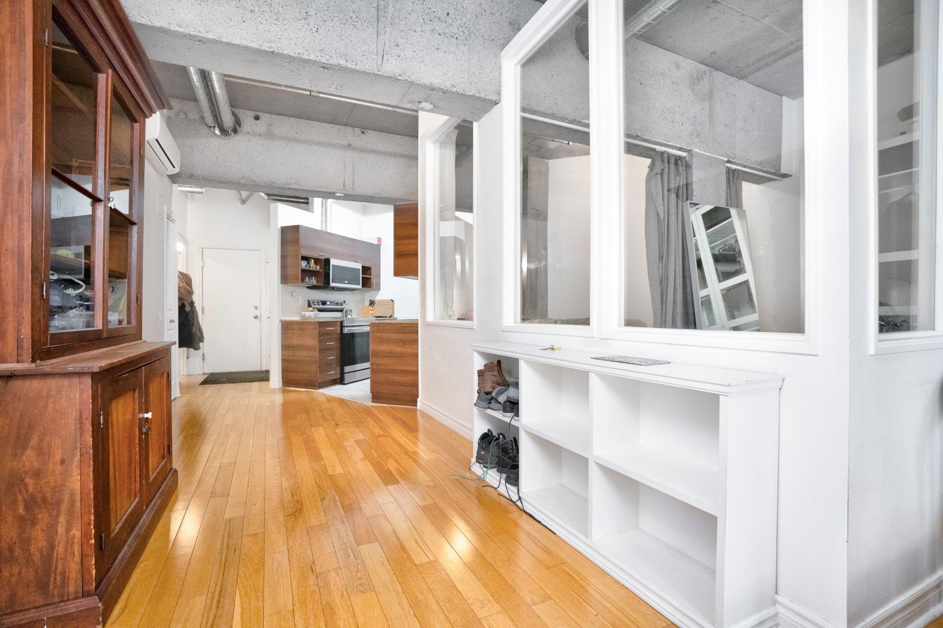 









1200


Rue St-Alexandre

, 230,
Montréal (Ville-Marie),




QC
H3B3H5

