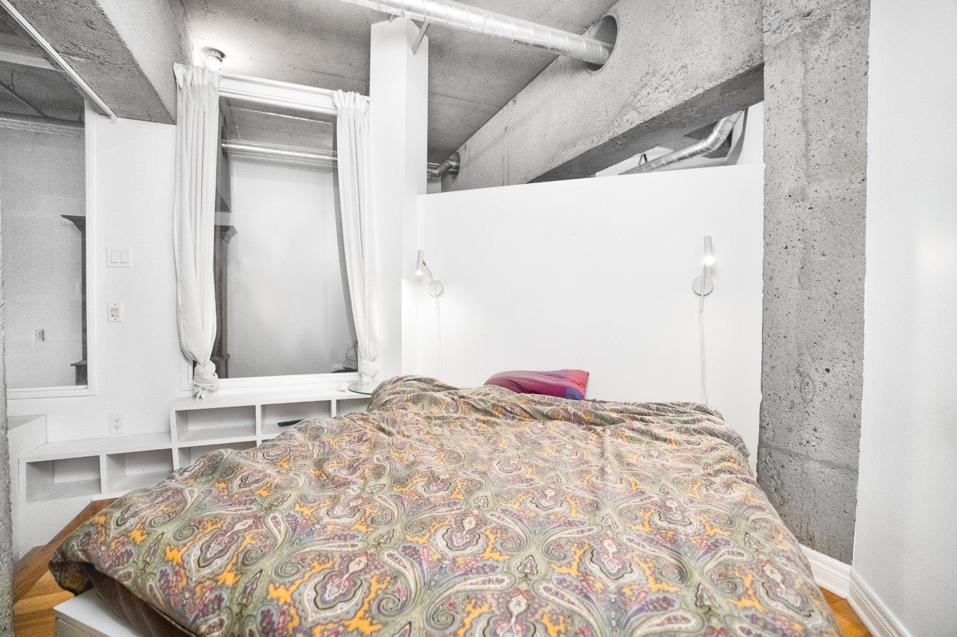 









1200


Rue St-Alexandre

, 230,
Montréal (Ville-Marie),




QC
H3B3H5

