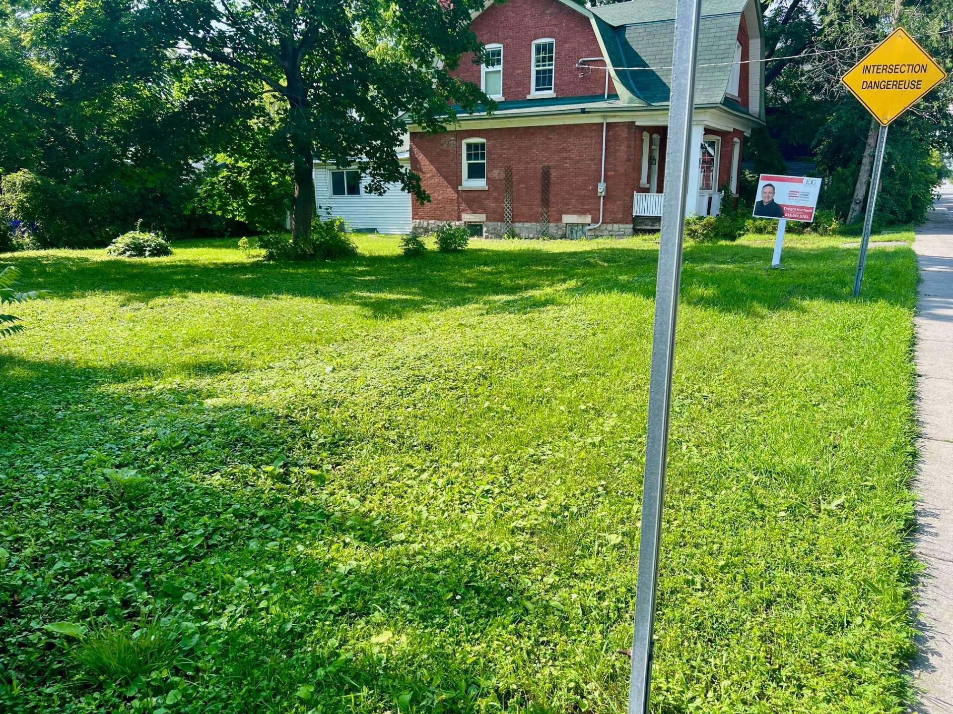 












Rue Parker

,
Gatineau (Aylmer),







QC
J9H4R3

