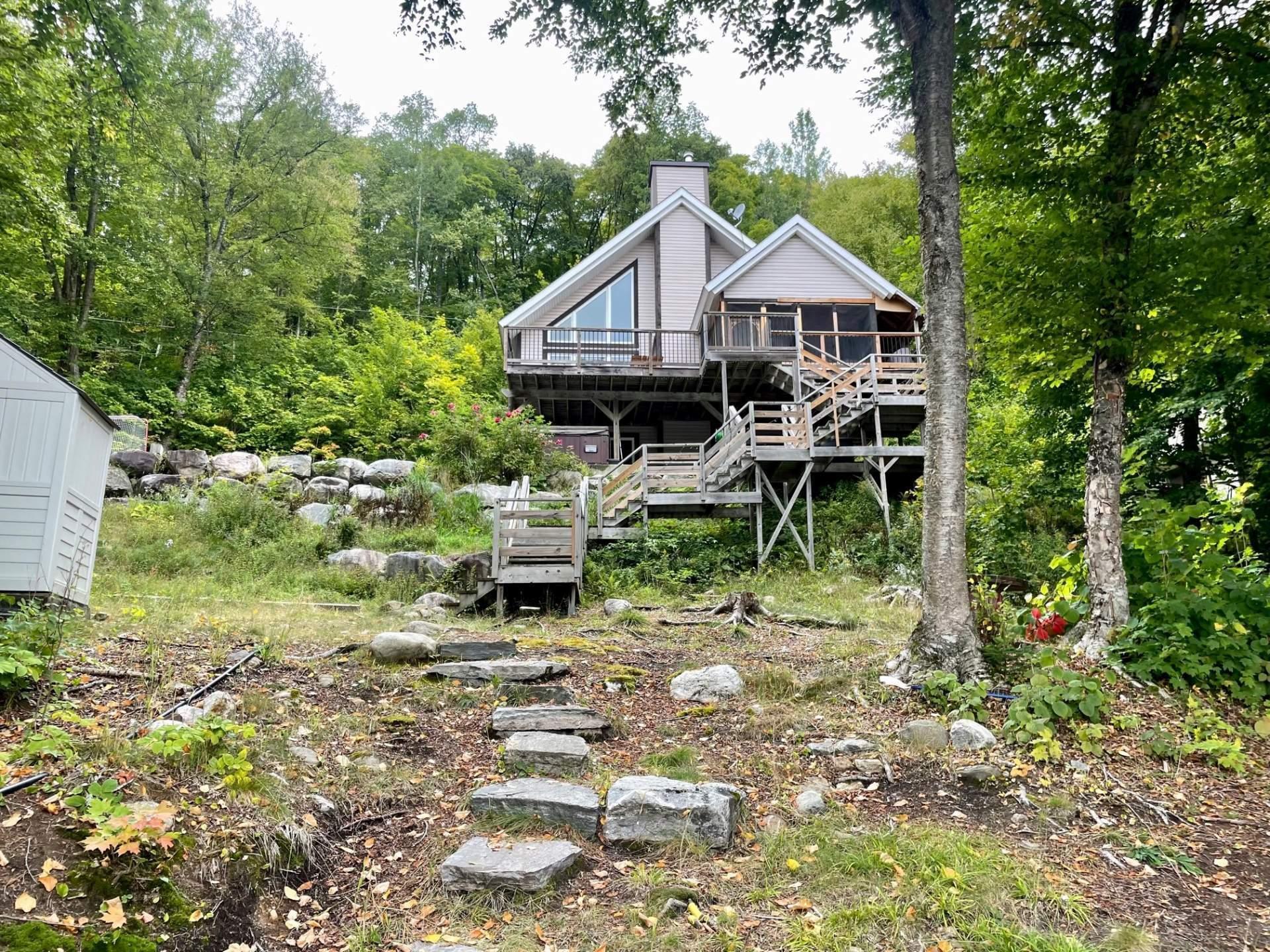 









205


Ch. des Aigles

,
Nominingue,




QC
J0W1R0

