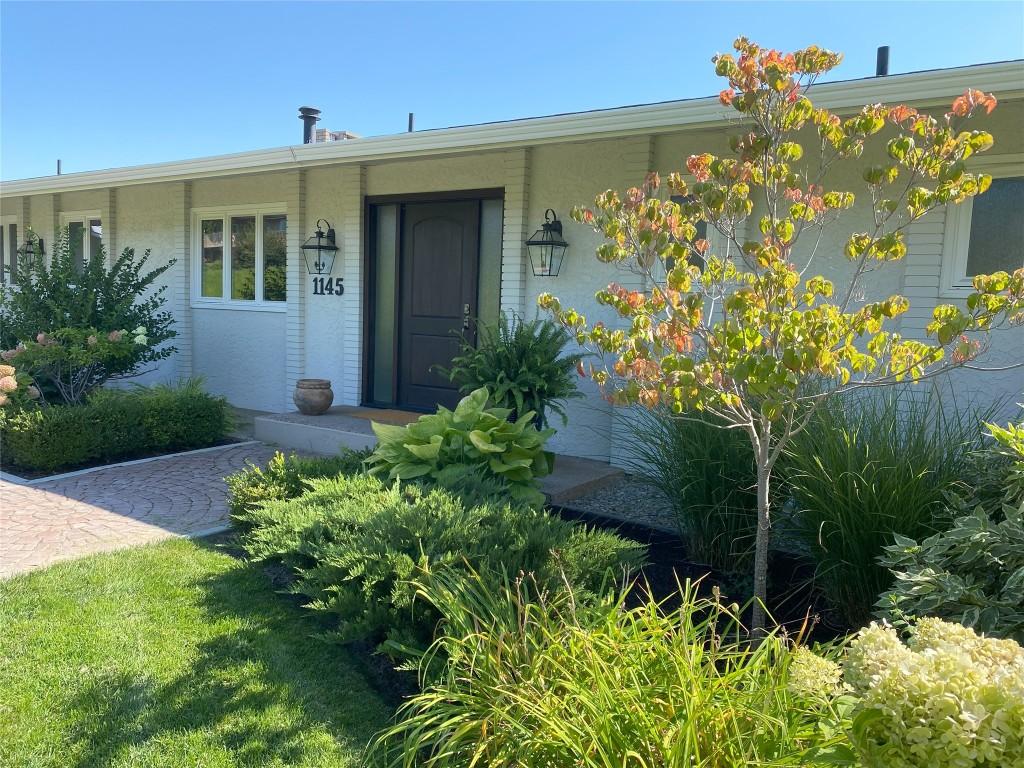 









1145


Kelly

Drive,
West Kelowna,




BC
V1Z 2N5

