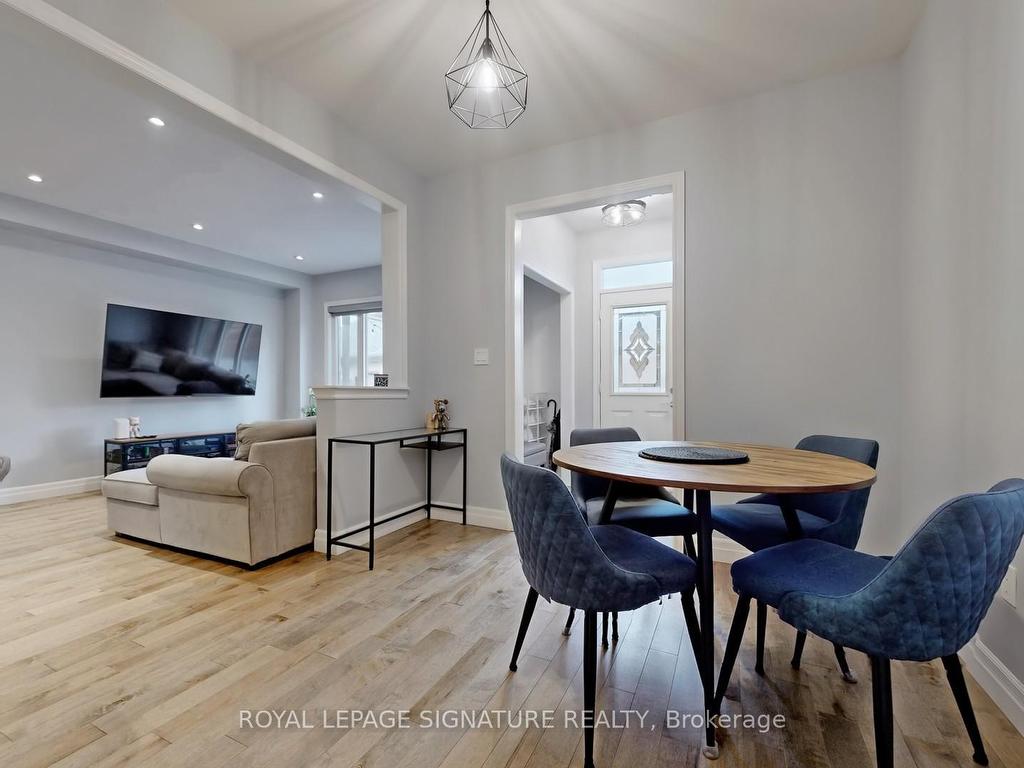









10


Foxton

Road,
Markham,




ON
L6B 0A9

